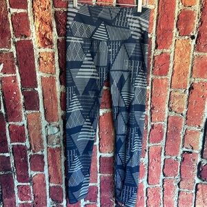 LIV Life integrity Earth women’s leggings size medium
